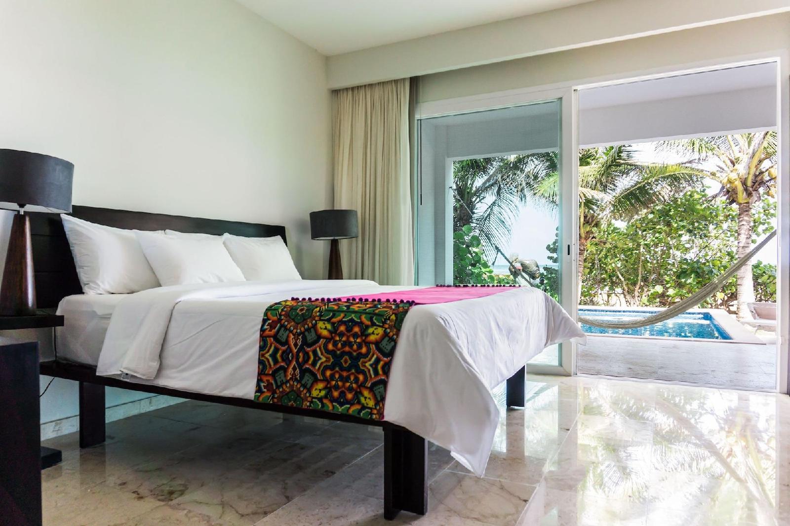 Casa Coral Luxury Condos
