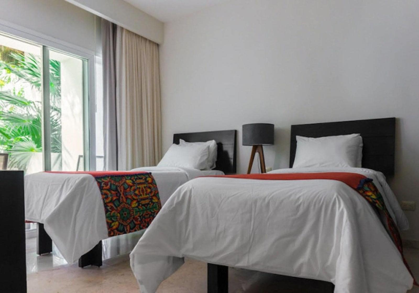 Casa Coral Luxury Condos
