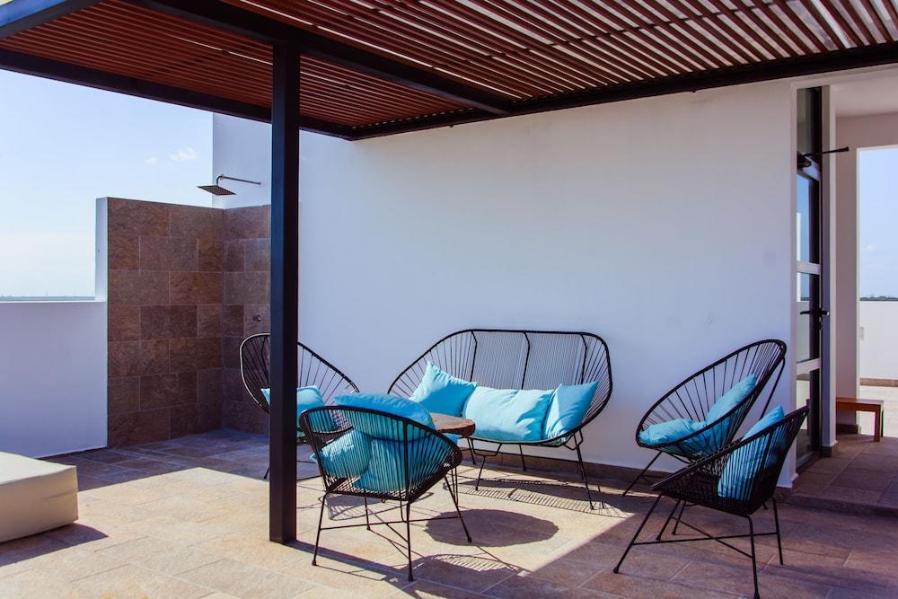 We Hotel Puerto Morelos