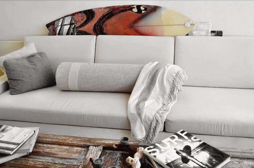 The Freesouls Residences Cerritos Beach