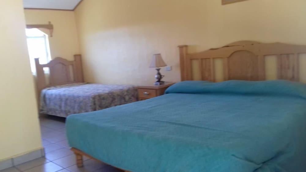 Hotel Esmeralda Barrancas