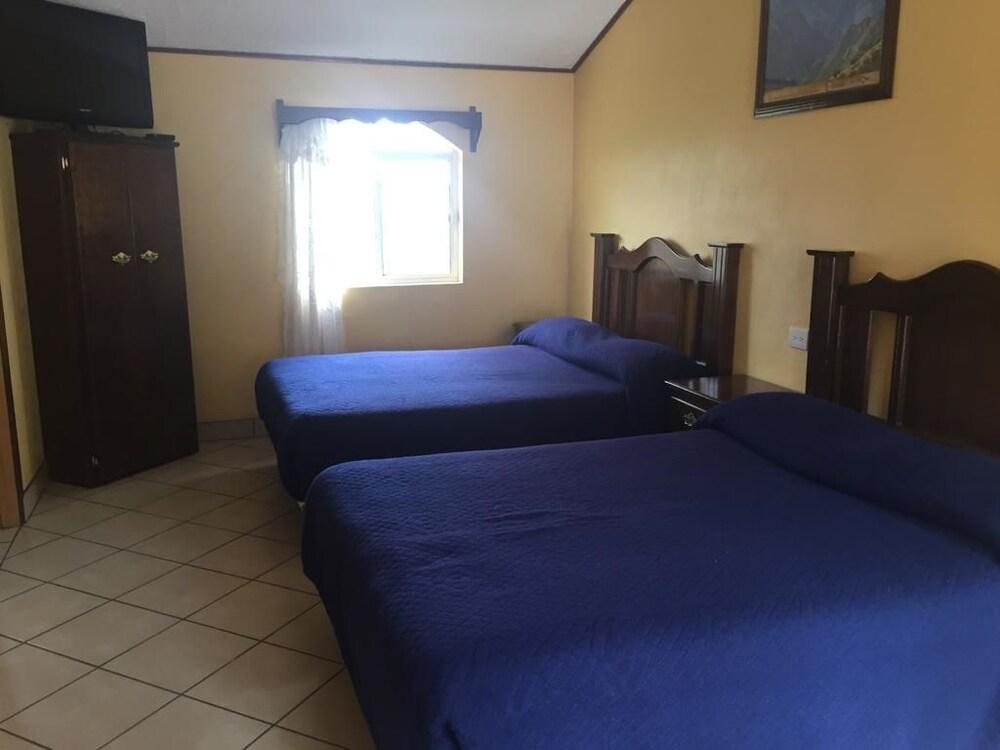 Hotel Esmeralda Barrancas