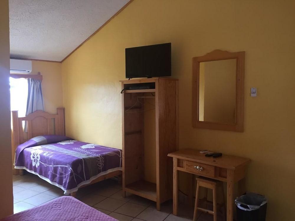 Hotel Esmeralda Barrancas