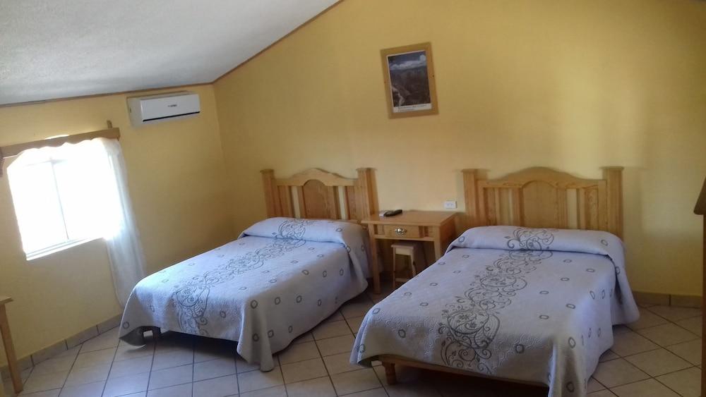 Hotel Esmeralda Barrancas