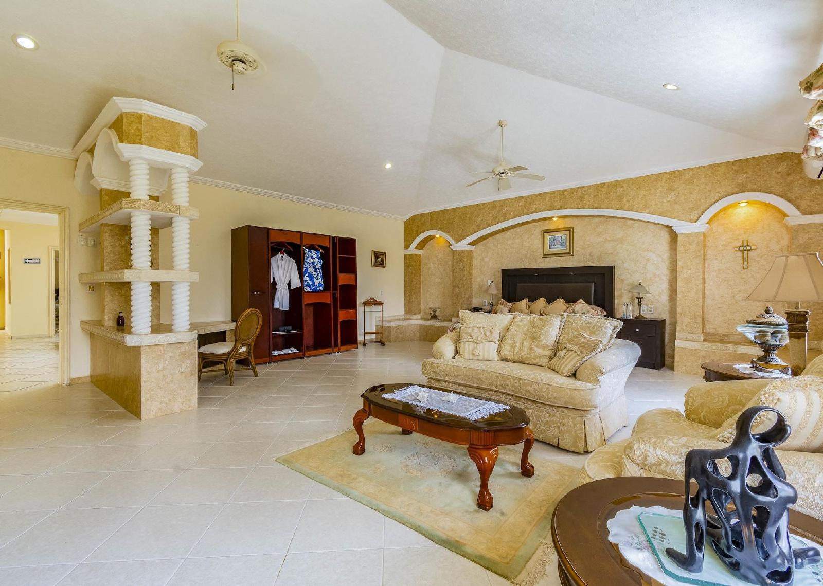 Casona Del Sol by GuruHotel