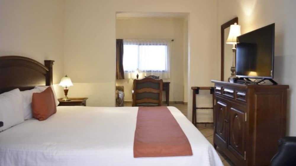Hotel Sands San Luis