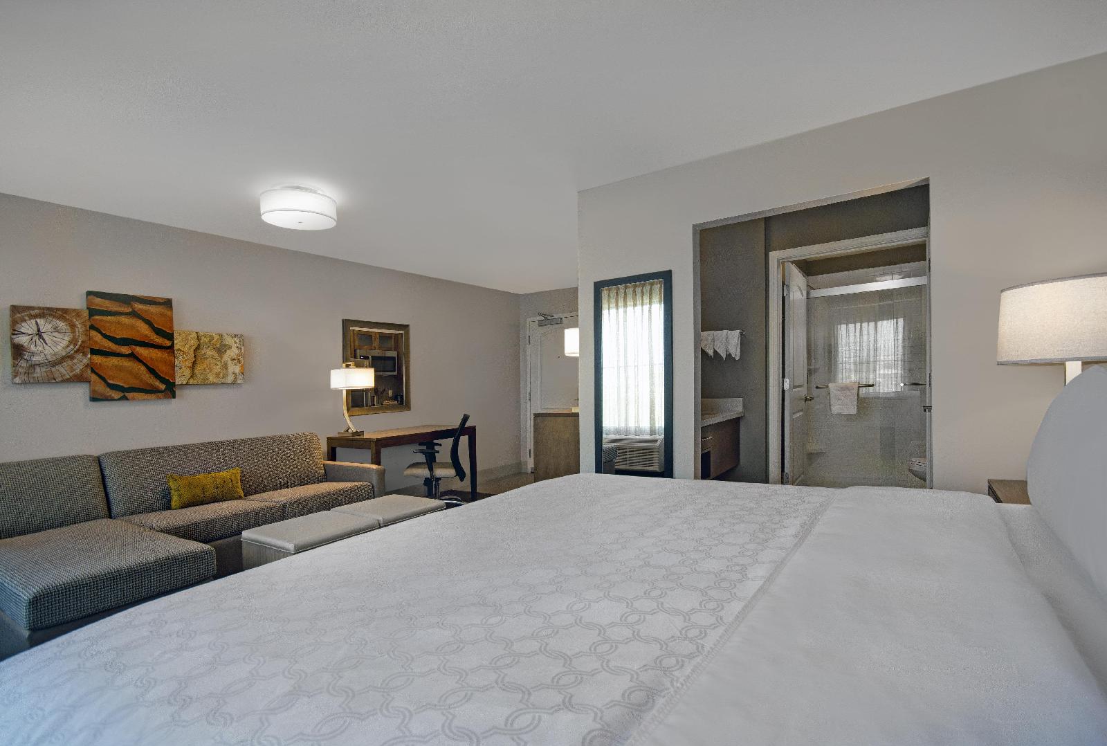 Staybridge Suites Sterling Heights -Detroit