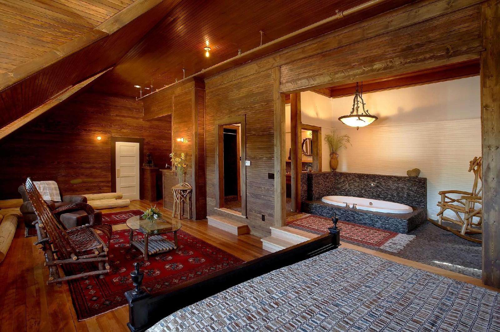 McCloud River Mercantile Hotel