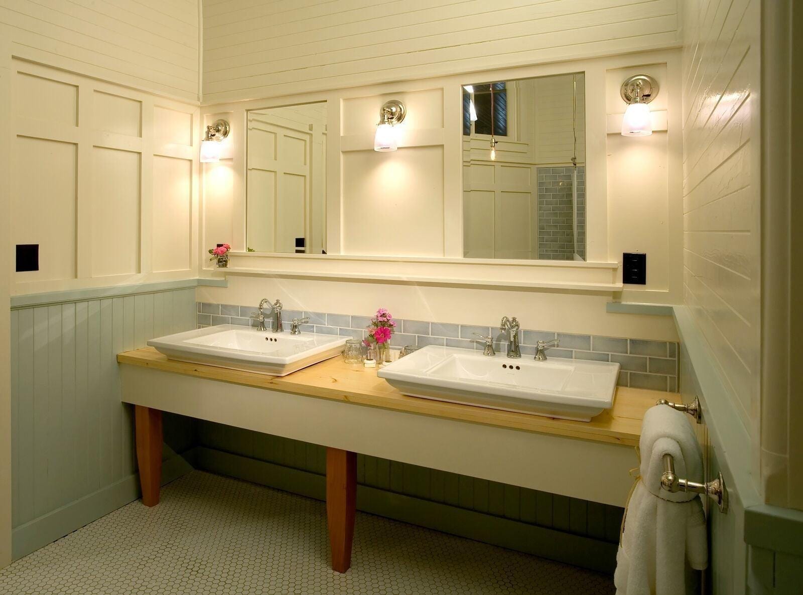 McCloud River Mercantile Hotel