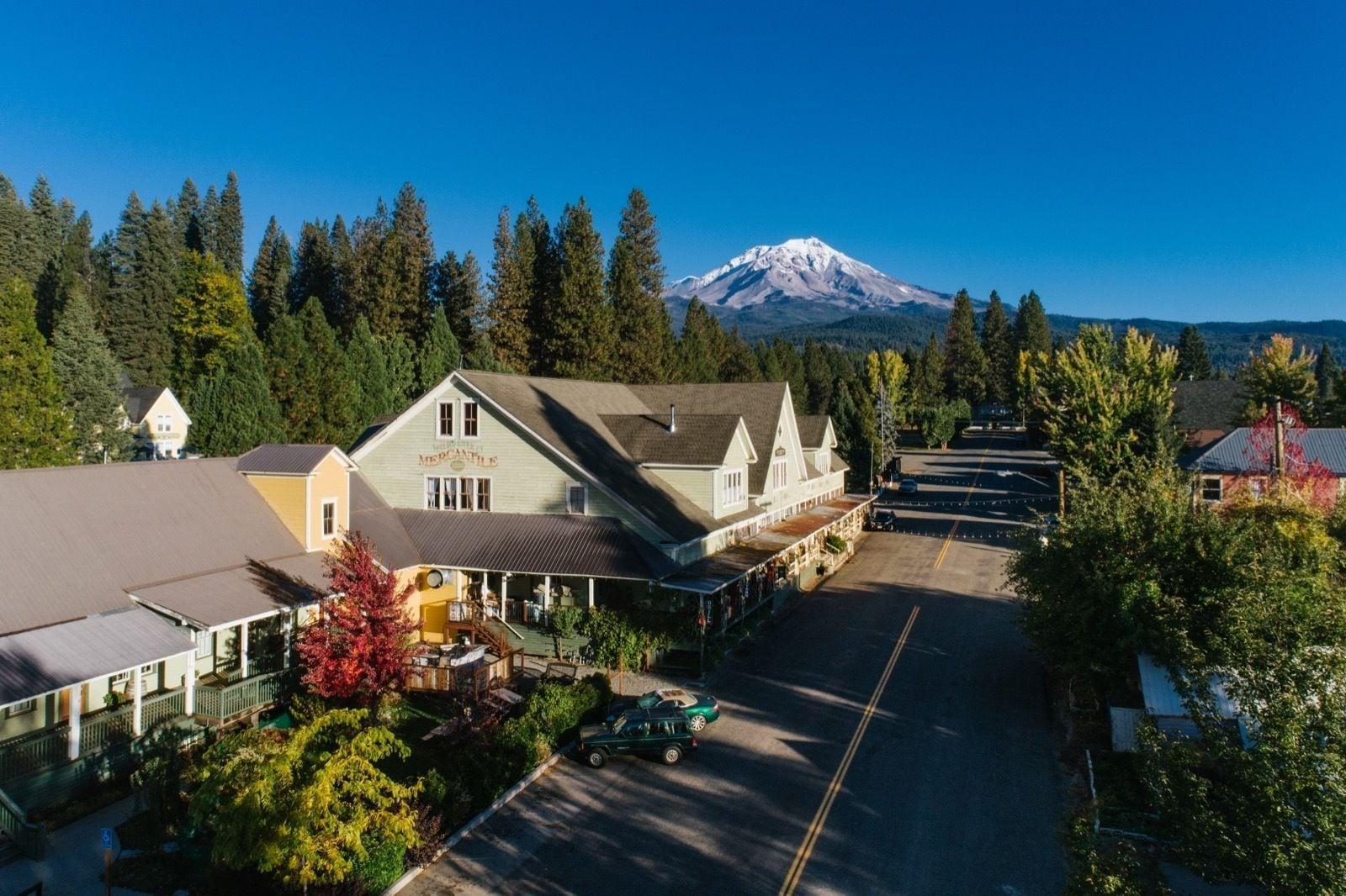 McCloud River Mercantile Hotel