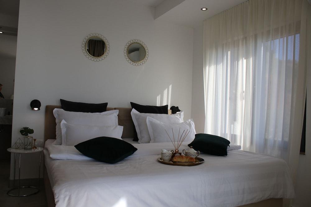 Royal Villa
