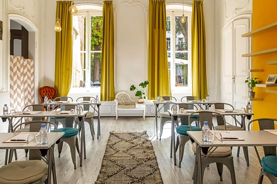 Appart hotel Maison Montgrand-Vieux Port