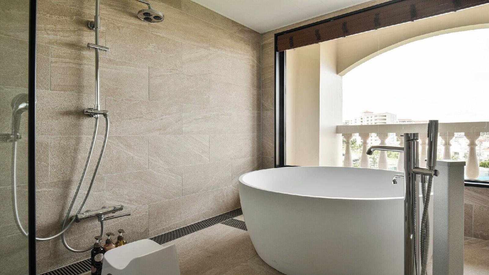 Lequ Okinawa Chatan Spa & Resort