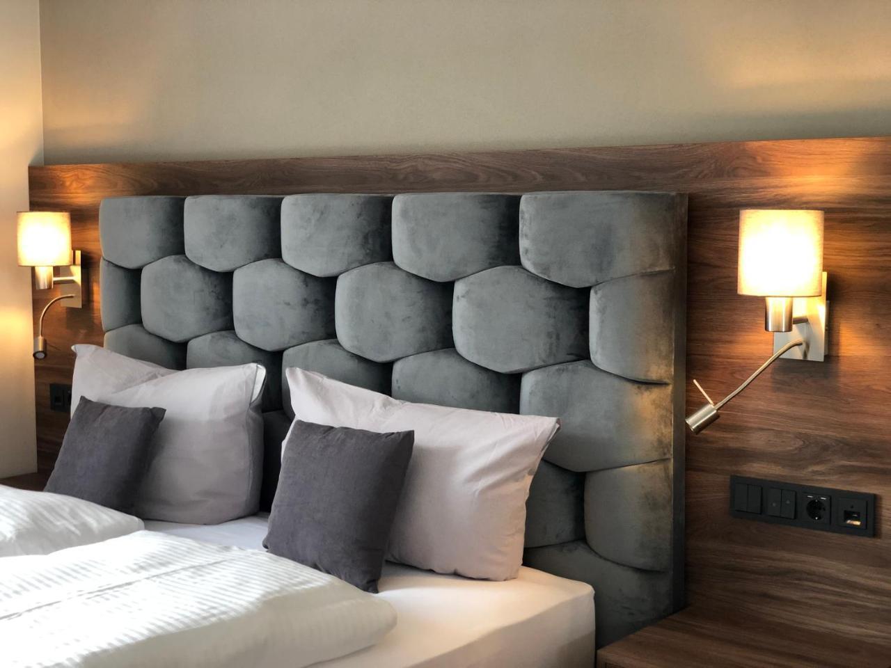 Intergroup Business Und Design Hotel