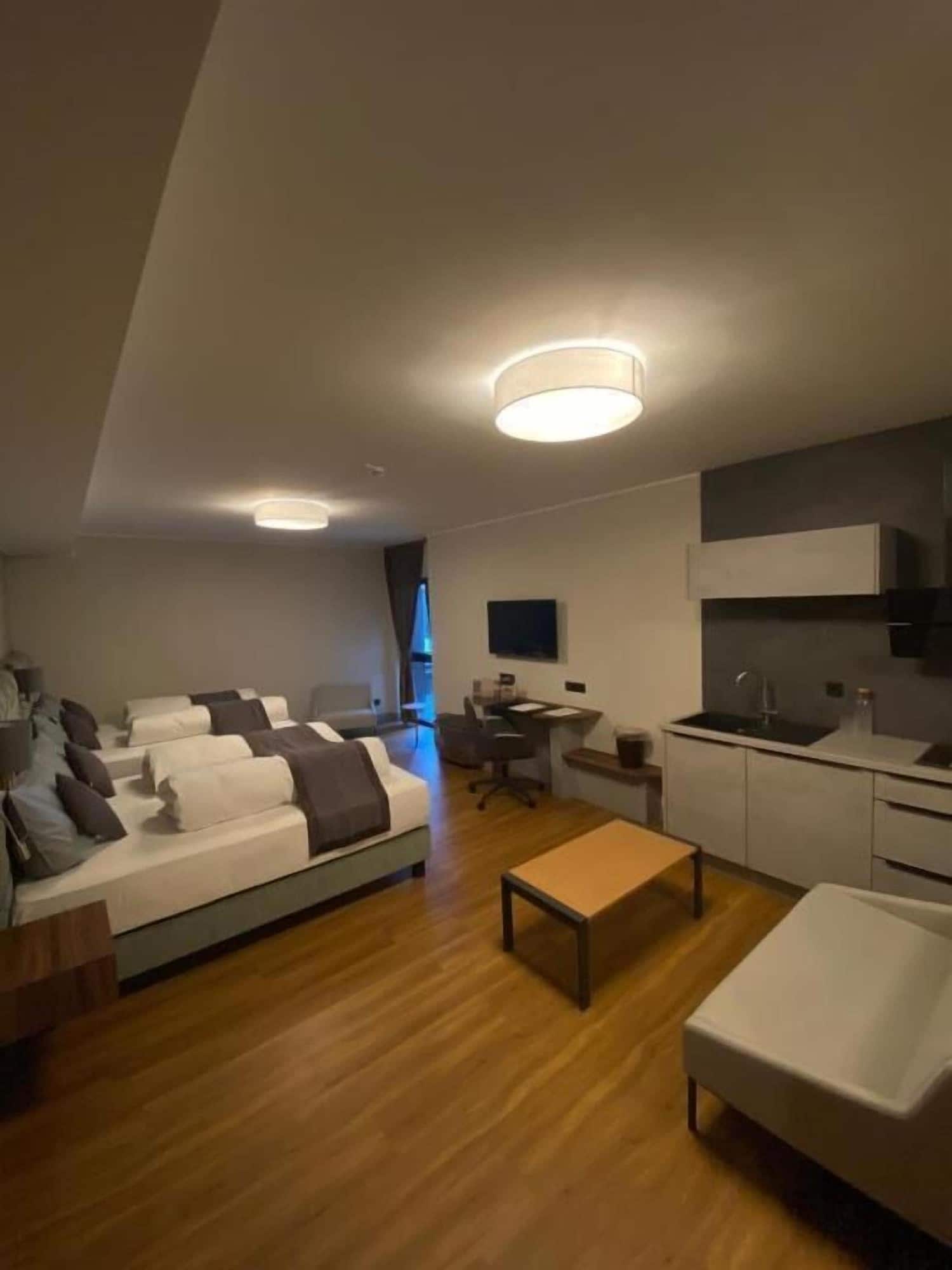 Intergroup Business Und Design Hotel