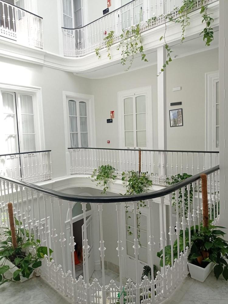 Planeta Cadiz Hostel