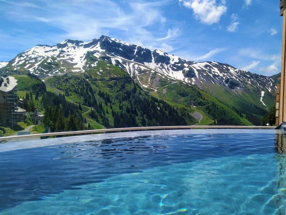 Hotel Mil8