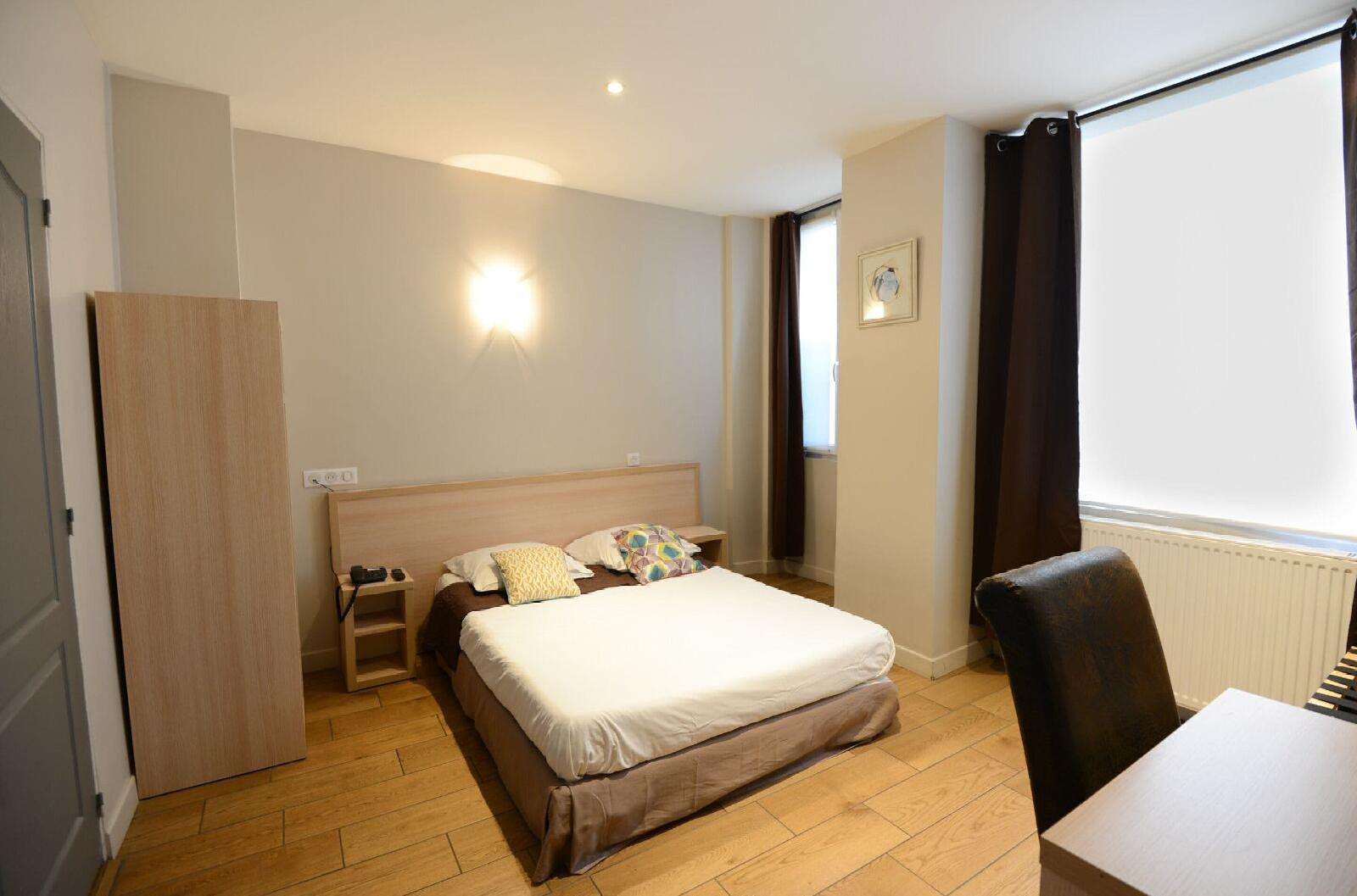 La Fayette Hotel