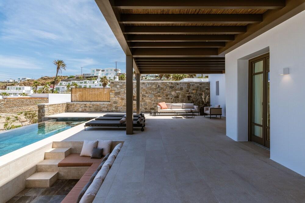 Bonzoe Homes & Villas