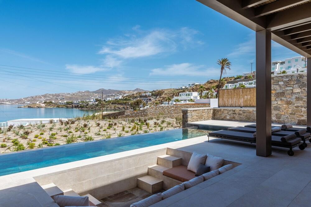 Bonzoe Homes & Villas