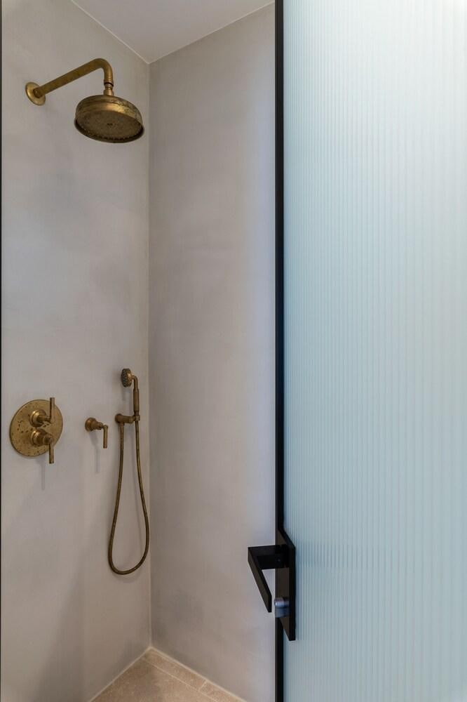 Bonzoe Homes & Villas