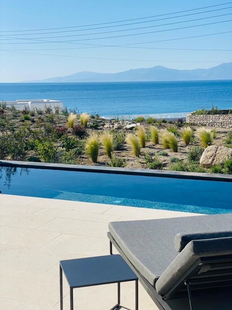 Bonzoe Homes & Villas