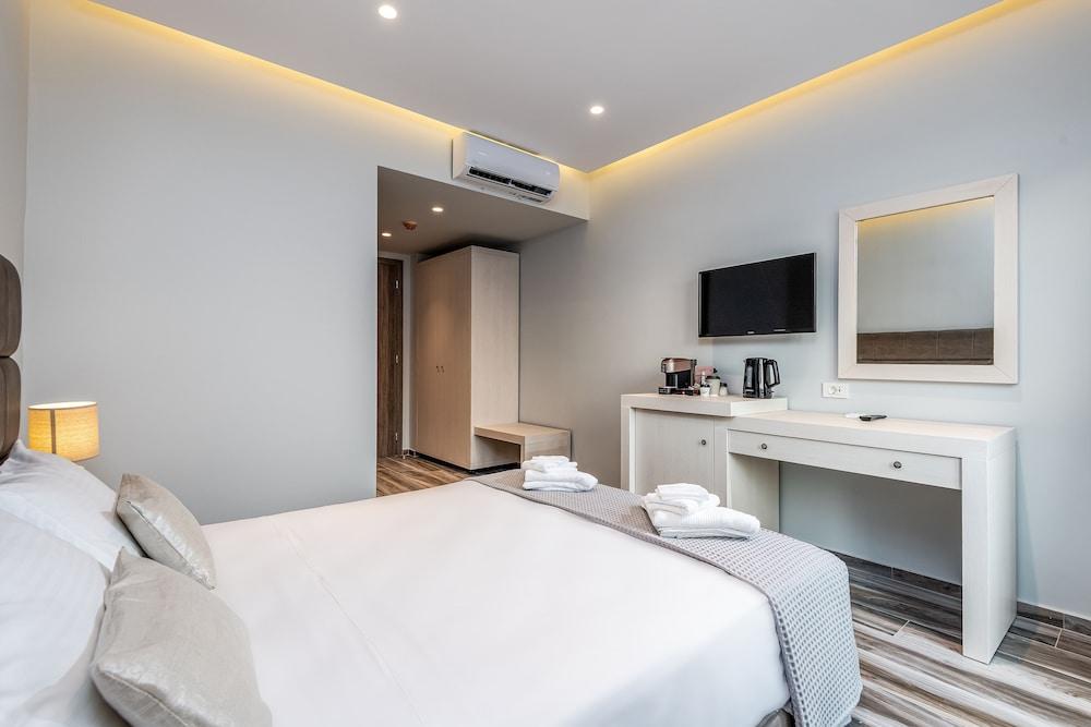 Kyma Rooms & Suites