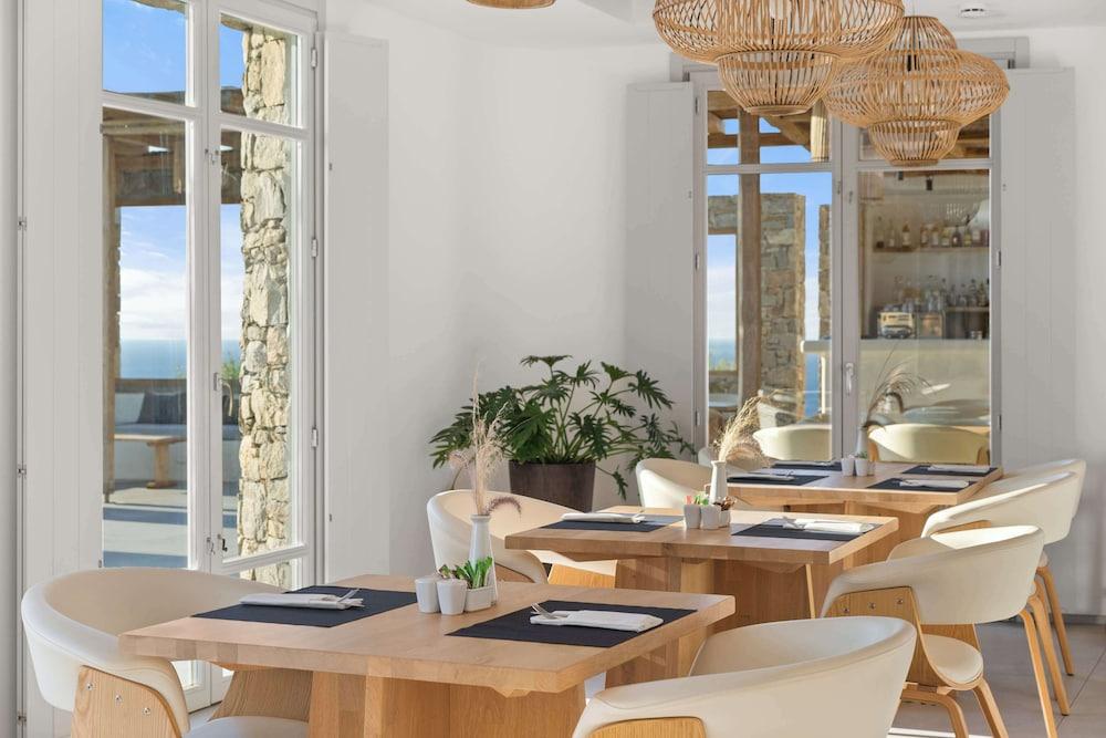 Mykonos Euphoria Suites
