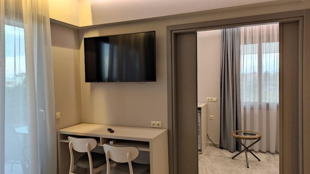 Peloton Inn Hotel