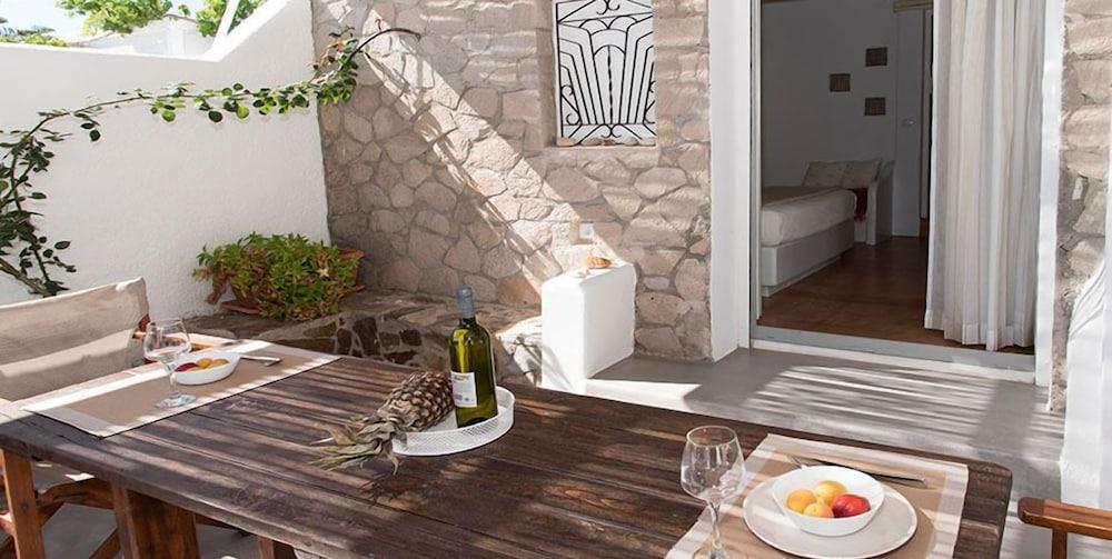 Villa Mina Apartments