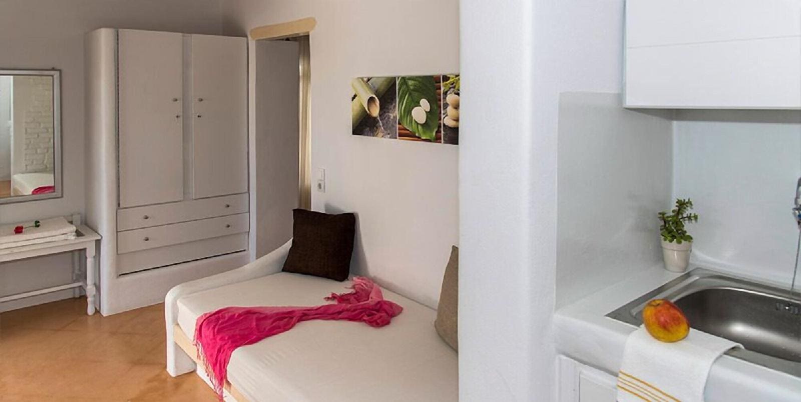Villa Mina Apartments