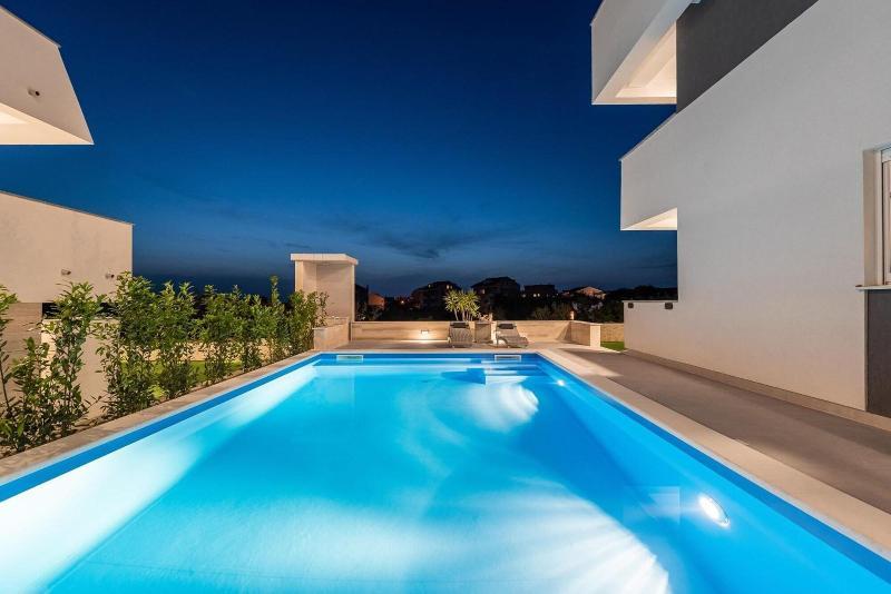 Pool Villas Maris