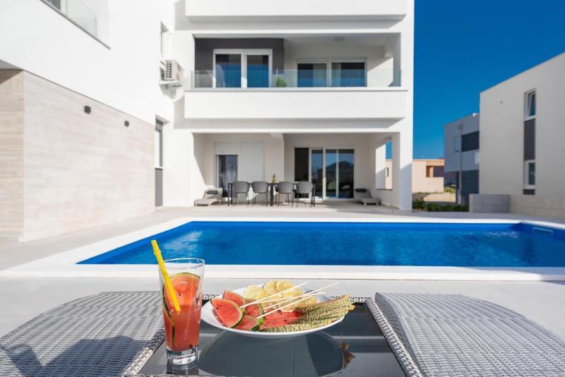 Pool Villas Maris