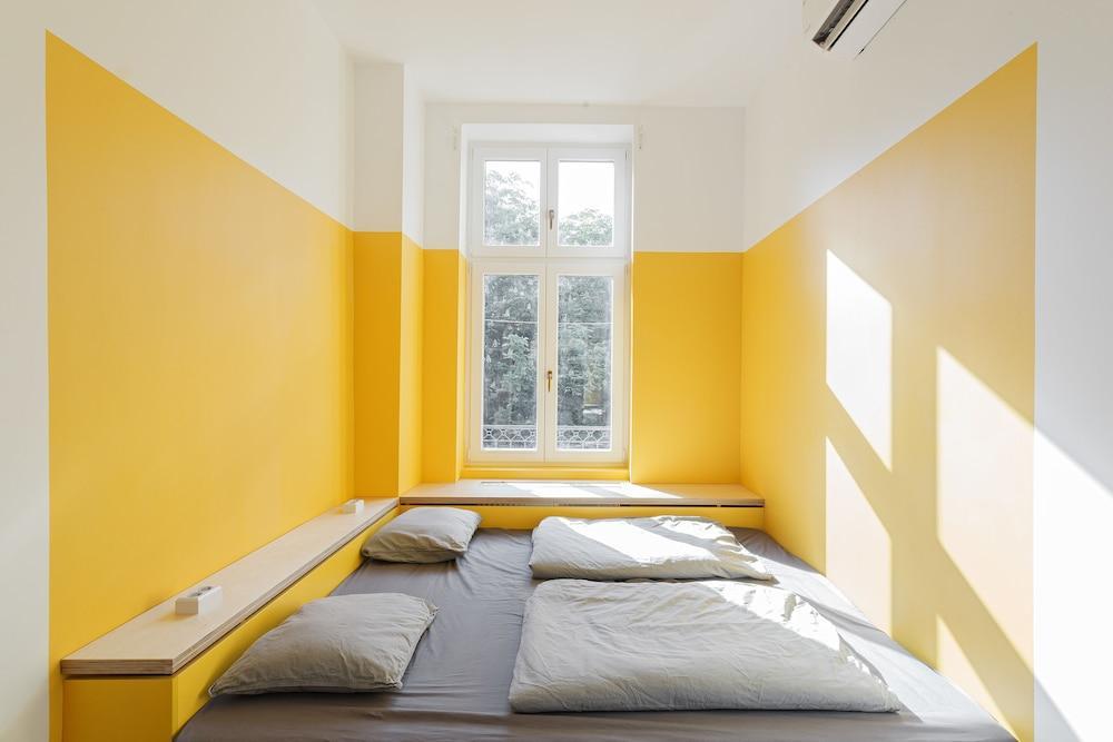 Flow Hostel