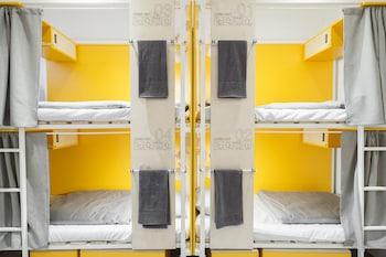 Flow Hostel