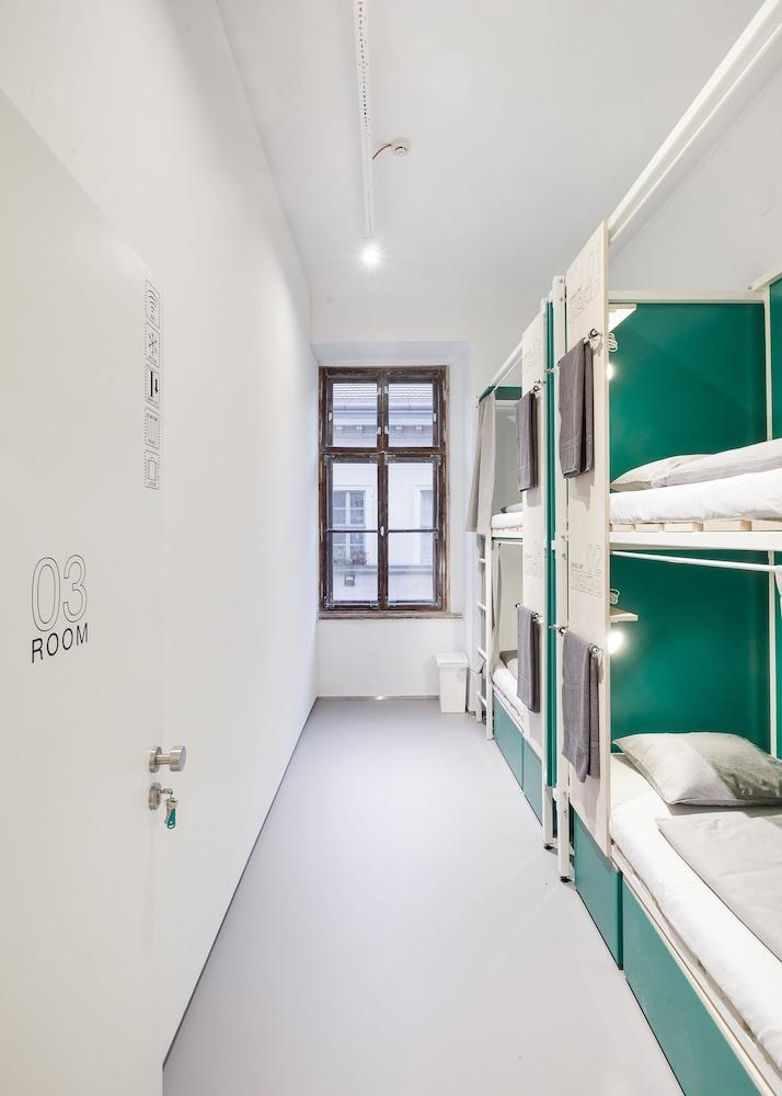 Flow Hostel