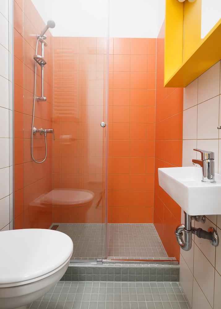 Flow Hostel