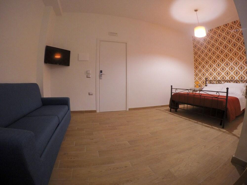1970 Rooms