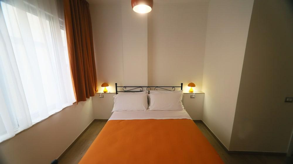 1970 Rooms