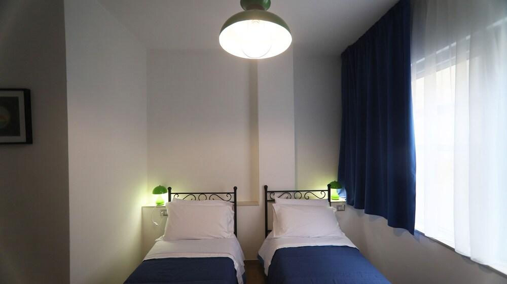 1970 Rooms