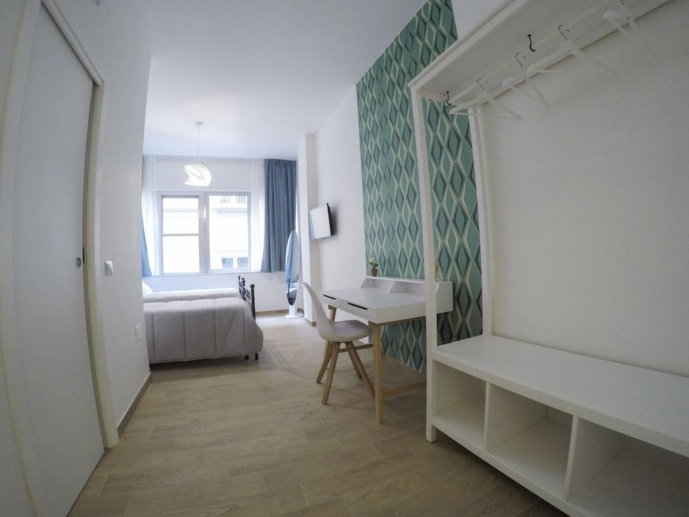 1970 Rooms