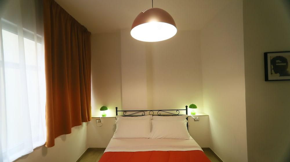 1970 Rooms