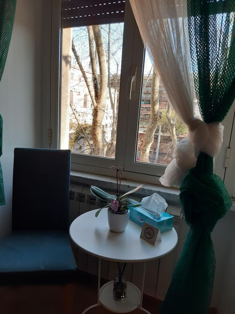 AD Trastevere Guest House