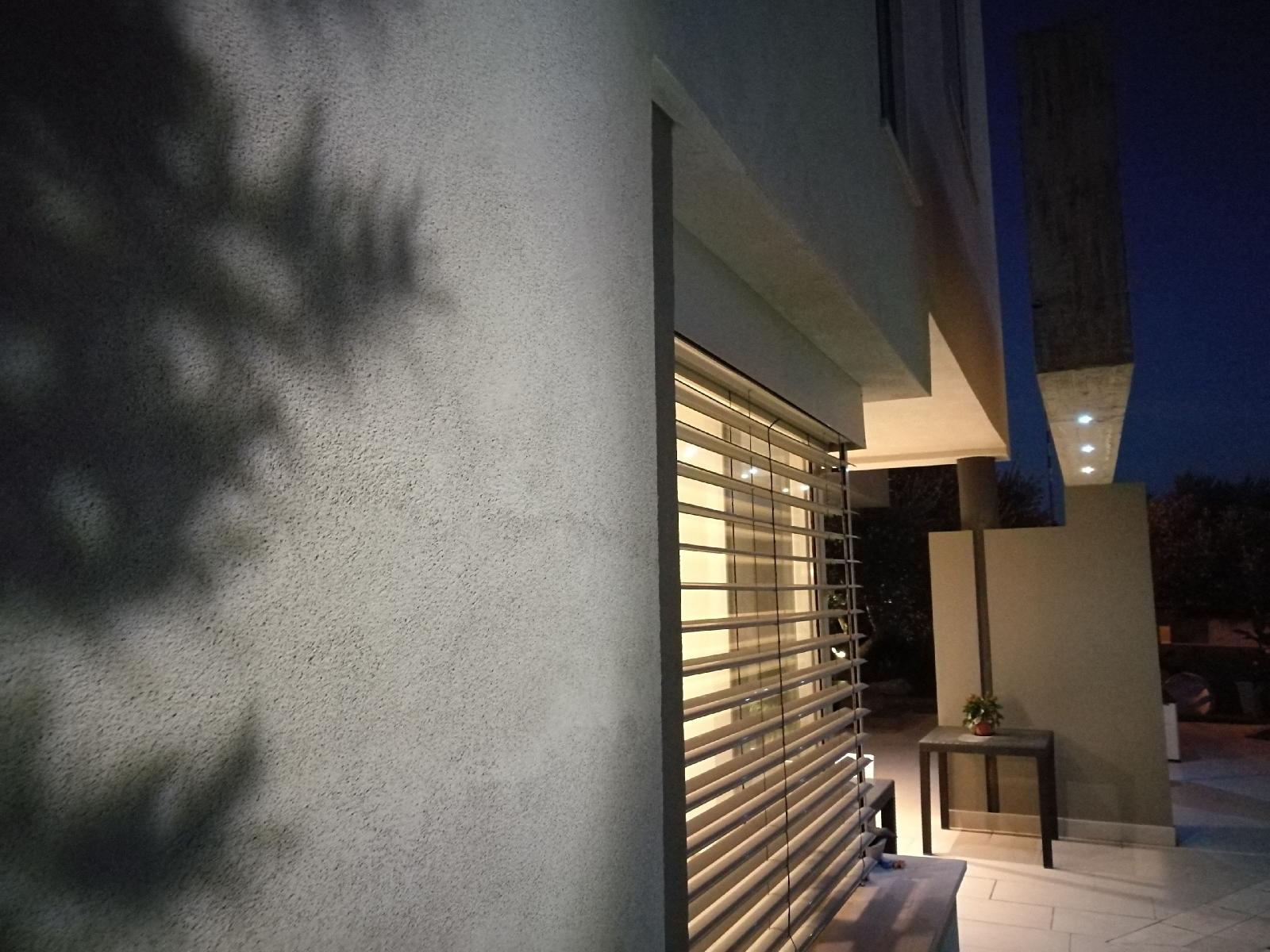 Art House Margine Rosso