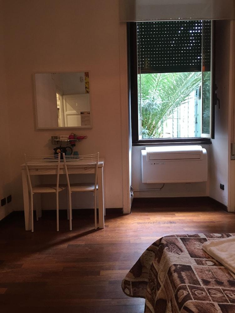 Clara House Roma