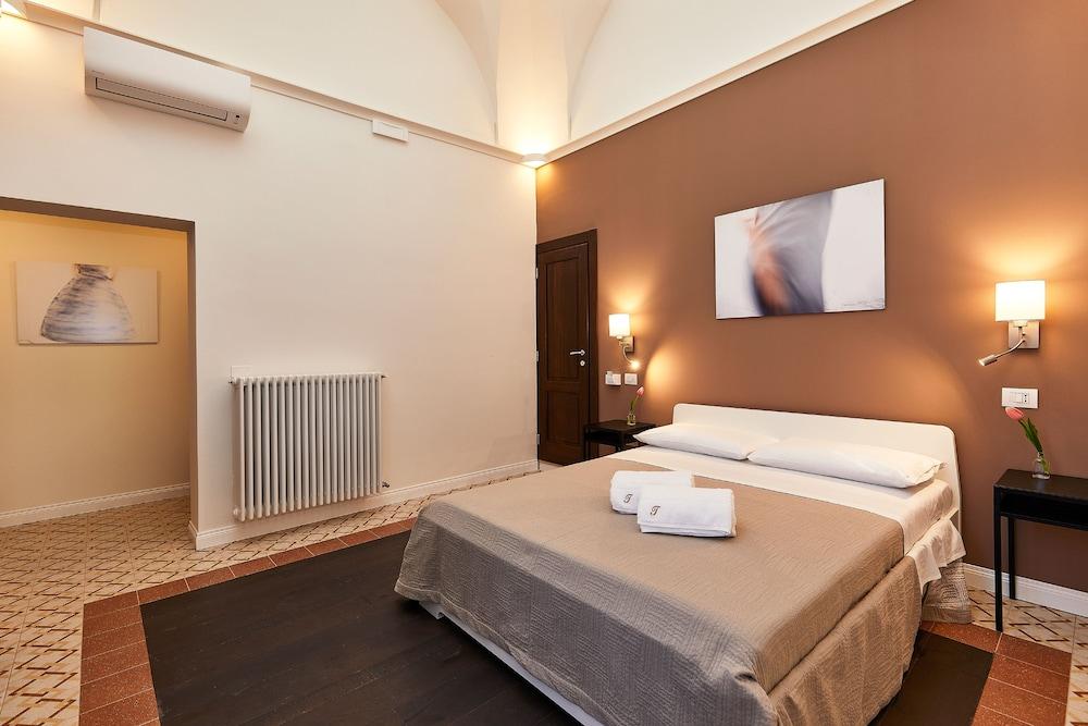 Donna Teresa Bed & Breakfast