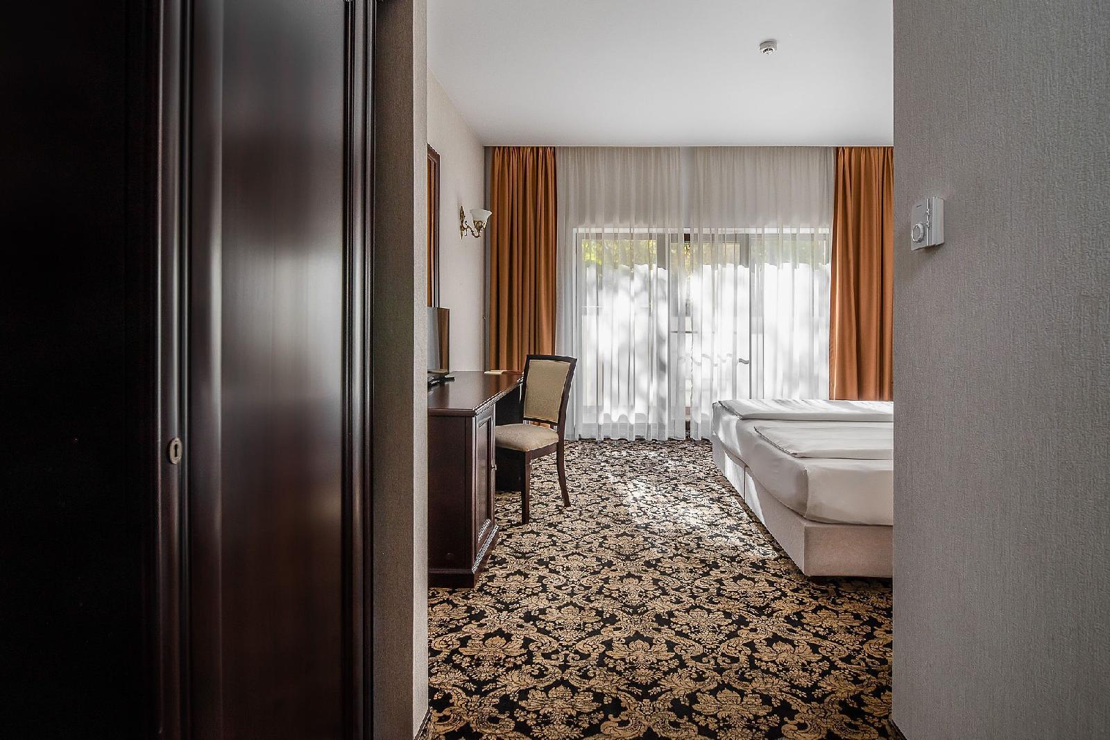 Rediu Hotel And Restaurant