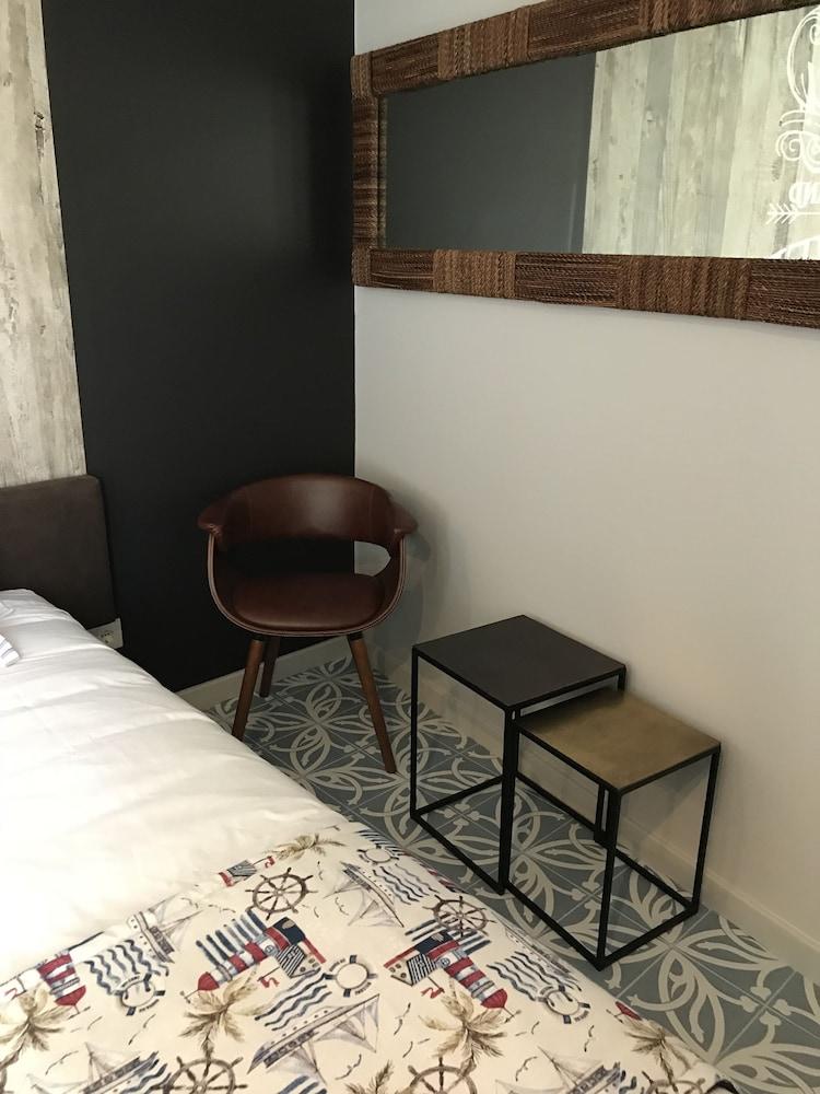Royal Beach Hostel & Suites