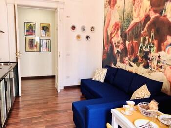Rarityart Minihotel