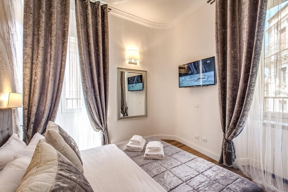 River Luxury Suites